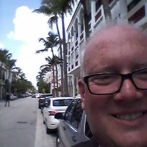 Meet your Posher, Wallace